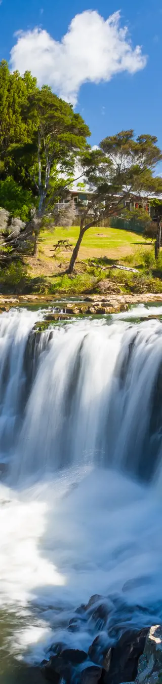 Haruru Falls - Wassergetöse aus 5m Höhe